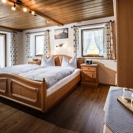 Farm stay Gaestehaus Untersulzberglehen *